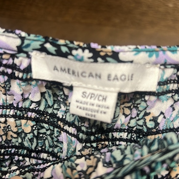 American Eagle Smocked Peplum Top – Floral Print Puff Sleeve – Size Small NWT - Picture 5 of 11
